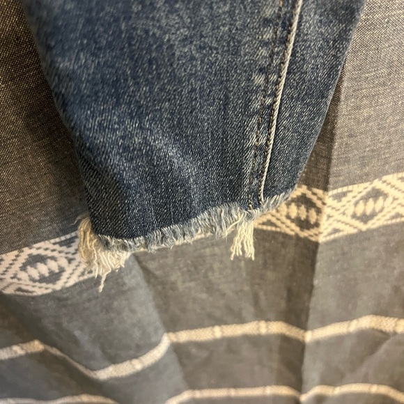 Vervet by Flying Monkey Distressed Jeans size 25 Fringe Ankles - Picture 7 of 7
